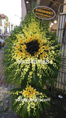lẵng hoa lan vàng giá 1tr400