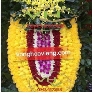 Vòng hoa giá 800k