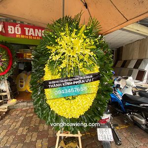 Vòng hoa to đại giá 1800k