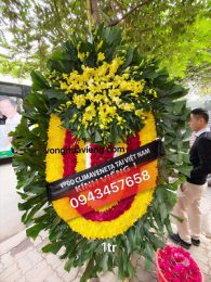 Vòng hoa tang lễ tại Ba Đình